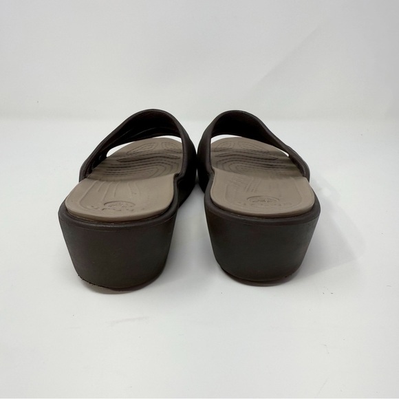 Crocs Wedge Sandals Women’s Size 8 Brown Strappy Slip-On Comfort Shoes - Picture 8 of 13